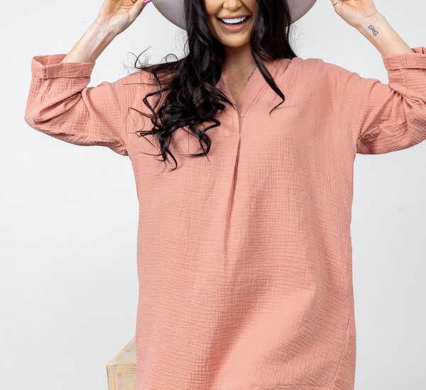 031522 cents of style rebecca dress 6J3A1133 600x 600x550 - Rebecca Crinkle Gauze Tunic Dress | S-L for only <span class="money">$59.99 </span>