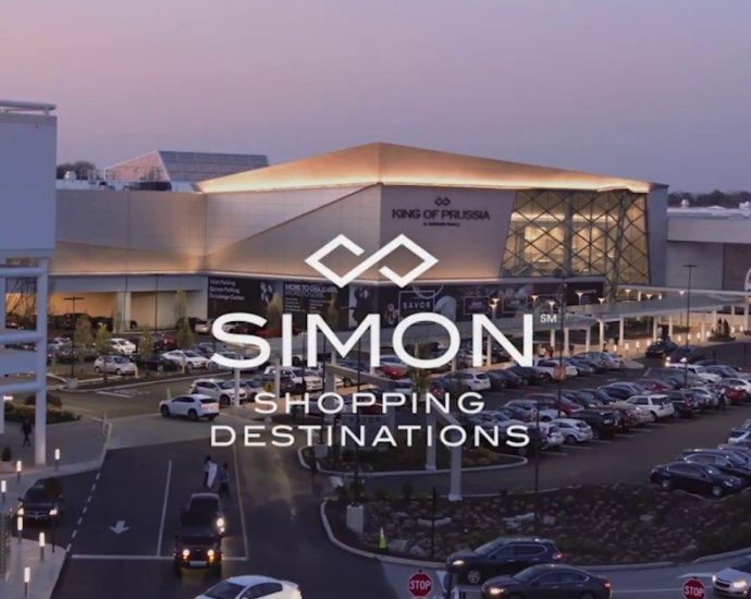 151324 690x550 - Sweepstakes! Win a $1,000 Simon Malls Shopping Spree
